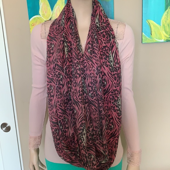 Women’s infinity scarf - Picture 2 of 5